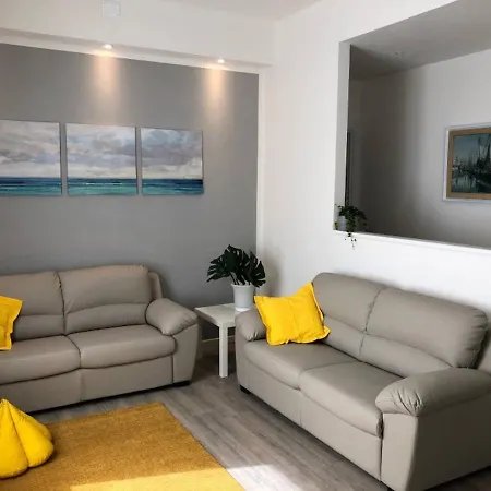 Апартаменты Vacanze Da Engel Dm Чезенатико
